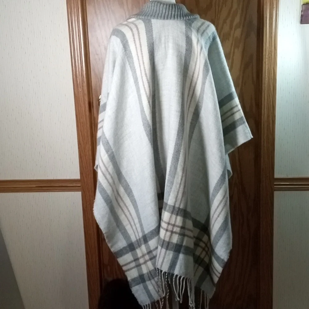 COCO + CARMEN, Zip Up Poncho, Fall, Travel, Vacation, Office, Casual - Picture 8 of 11